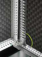 Schallgedämmter Serverschrank SCHÄFER IS-1 silenced - 25 HE - BxT 600x1000 mm - Sichttür - Vollblechtür - Sockel - 2 Silent-Ventilatoren - lichtgrau