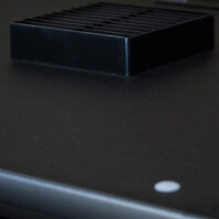 19"-Stand-/Wandschrank RESISTER aktiv - erhöhter Staubschutz IP50 - 15 HE - Glastür - BxT 600x600mm - Aktiv-Lüfter - schwarz