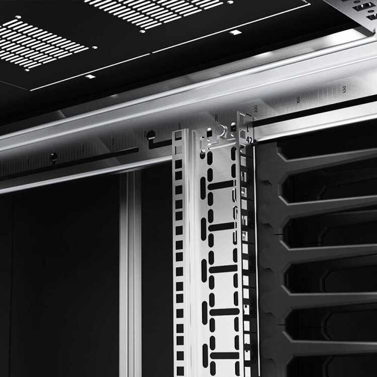 Highend Serverschrank ZSERVER - 47 HE - 800x1000 mm - 1500 kg Traglast - perforierte Türen - lichtgrau