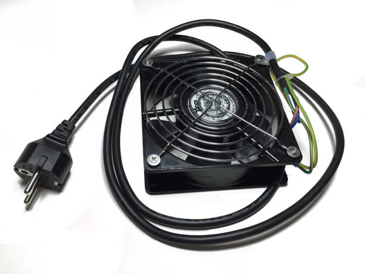 Komplettset geräuschreduzierter Netzwerkschranklüfter - 1 SILENT Ventilator einsatzfertig verkabelt mit Schutzgittern und Befestigungsmaterial