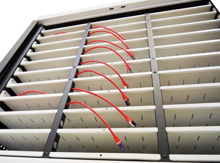Komplettsatz 20 Stück Netzwerkkabel für PROTECT+CHARGE Laptopwagen 90LNPC30MOB - rot - Längen: 2 m, 3 m