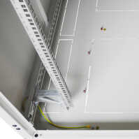 19"-Netzwerkschrank SZB IT - 42 HE - 800 x 800 mm - Sichttür - perforierte Rücktür - schwarz