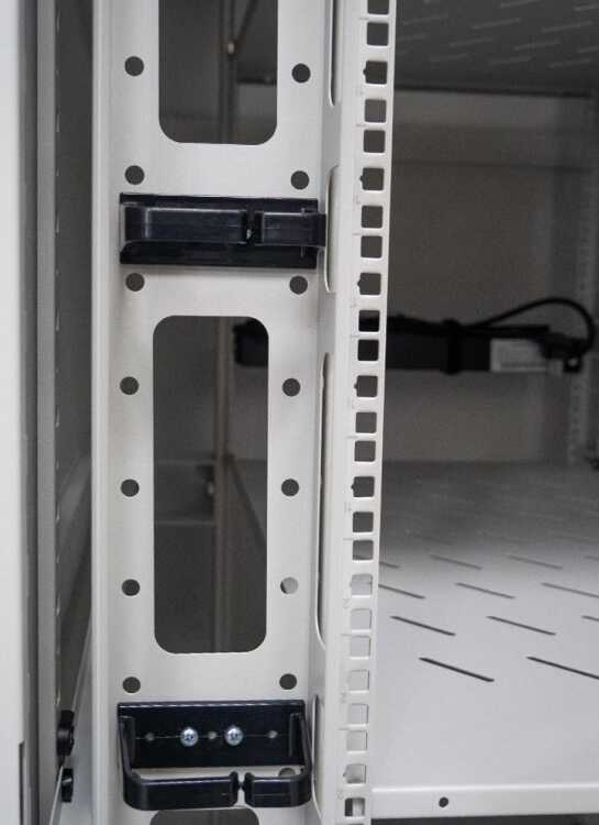 19-Serverschrank SRK von IT-BUDGET - Komplettset - 42 HE - BxT 800x1000 mm - Sicht-/Vollblechtür - 4 Aktiv-Lüfter - lichtgrau