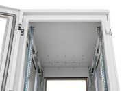 19"-Netzwerkschrank RIE von TRITON - Schutzgrad IP54 - 32 HE - BxT 600 x 600 mm - Sichttür - Rückwand - lichtgrau