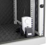 Schallgedämmter 19"-Netzwerkschrank SILENCE RACK - 15 HE - 450 mm Tiefe - Vollblechtür - Lüfter - lichtgrau