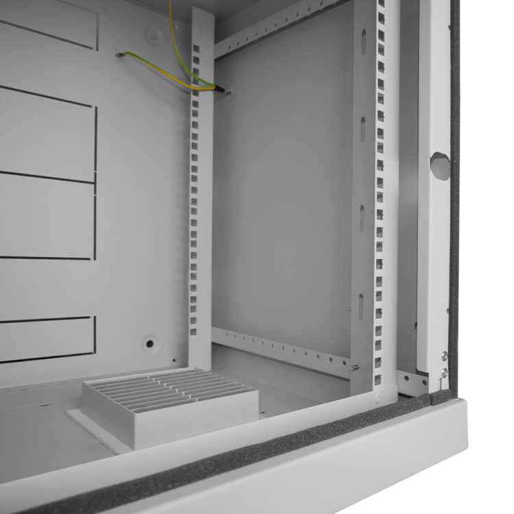 19"-Wand-Server-/Netzwerkschrank RESISTER aktiv silenced - erhöhter Staubschutz - 15 HE - 600 mm Tiefe - Vollblechtür - Lüfter - lichtgrau