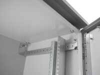 19"-Netzwerkschrank RESISTER Pro mit Regendach und Sockel - IP66 für Outdoor + Industrie - Sichttür - 9 HE - 600x400 mm - lichtgrau